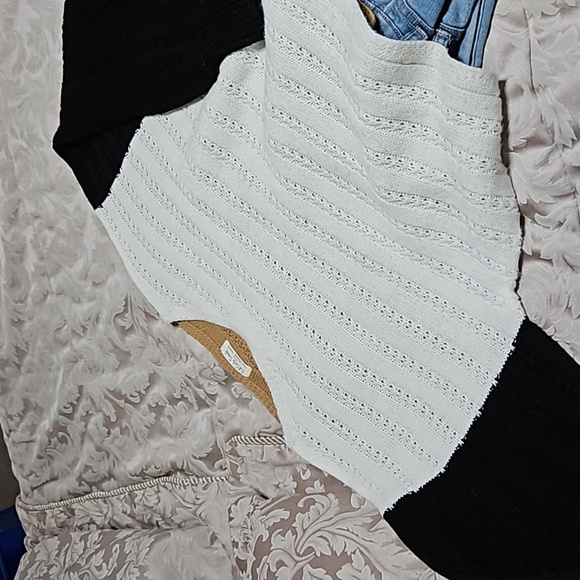 SWEATER COLOR BLOCK - Picture 5 of 12